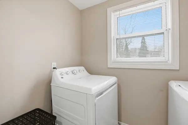 $254,900 | 3995 Cresthaven Drive, Waterford, MI 48328