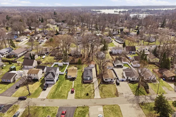 $254,900 | 3995 Cresthaven Drive, Waterford, MI 48328