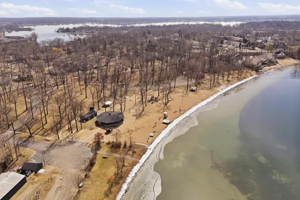 $254,900 | 3995 Cresthaven Drive, Waterford, MI 48328