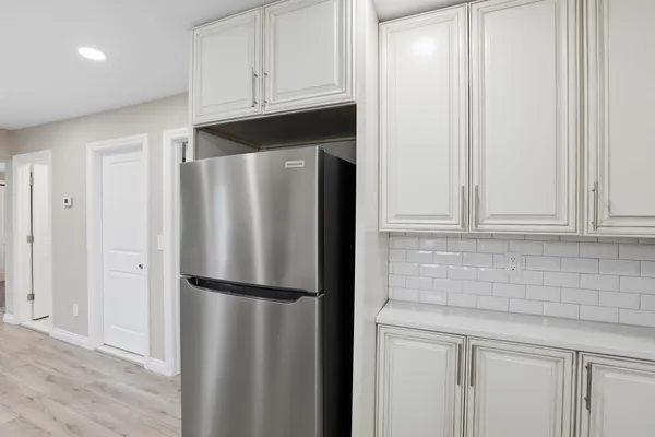 $254,900 | 3995 Cresthaven Drive, Waterford, MI 48328