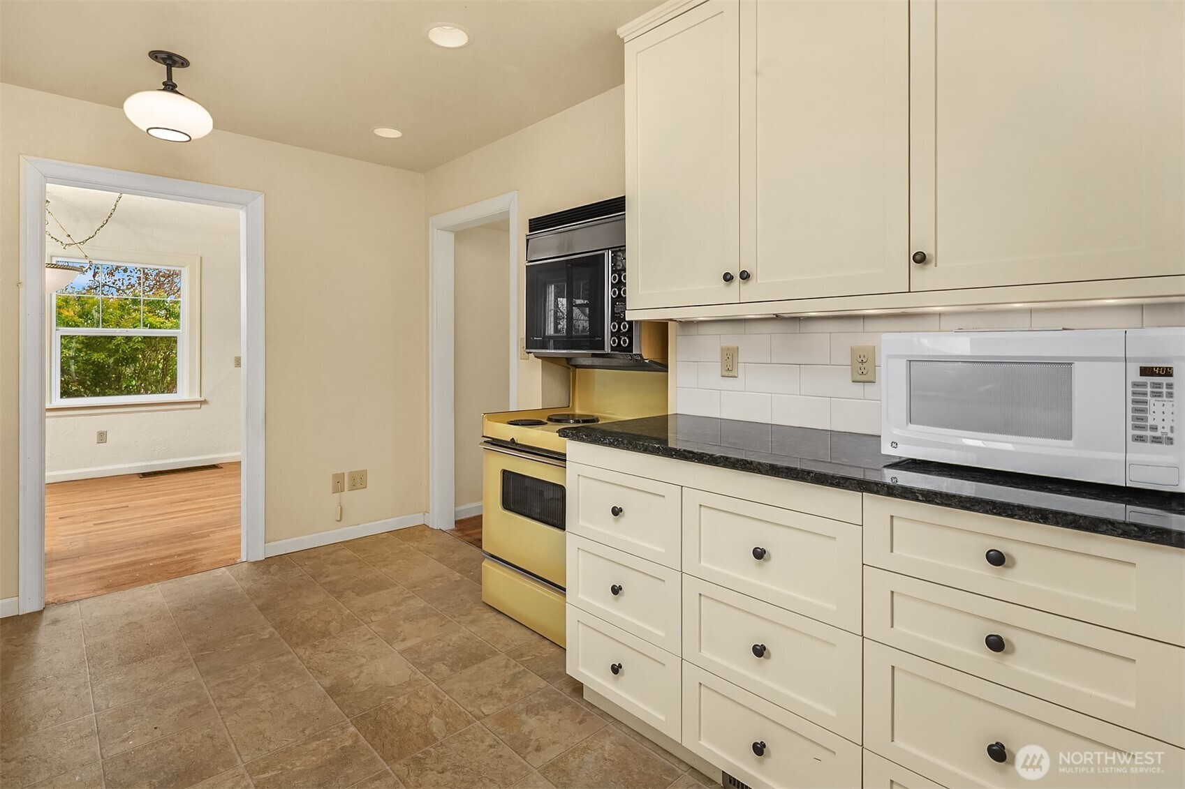 17289 Dunbar Road Mount Vernon, WA 98273 - Photo 18 of 38