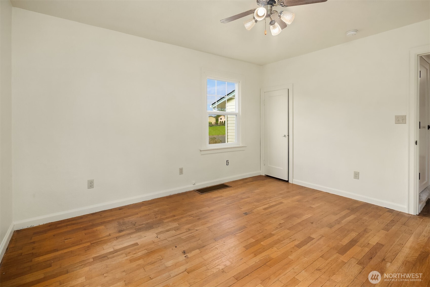 17289 Dunbar Road Mount Vernon, WA 98273 - Photo 22 of 38