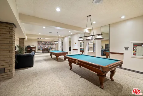 $750,000 | 2700 Cahuenga Boulevard, Unit 3108, Los Angeles, CA 90068