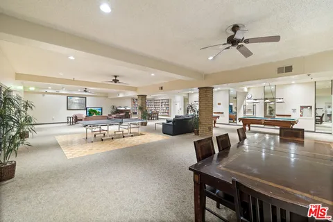 $750,000 | 2700 Cahuenga Boulevard, Unit 3108, Los Angeles, CA 90068