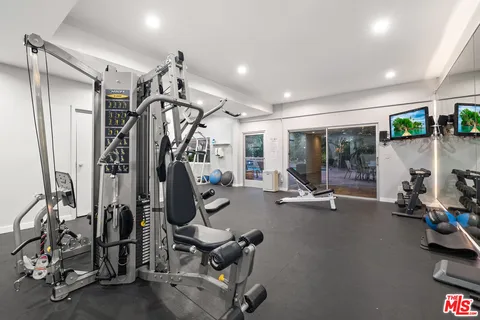 $750,000 | 2700 Cahuenga Boulevard, Unit 3108, Los Angeles, CA 90068