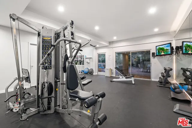 $750,000 | 2700 Cahuenga Boulevard, Unit 3108, Los Angeles, CA 90068