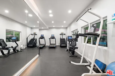 $750,000 | 2700 Cahuenga Boulevard, Unit 3108, Los Angeles, CA 90068