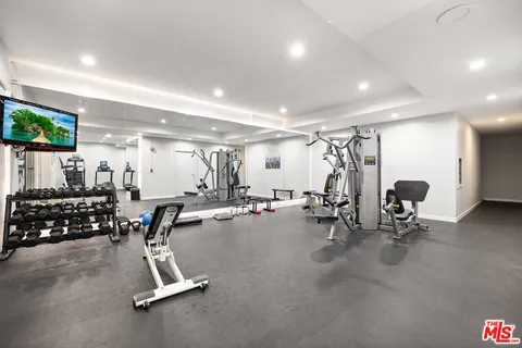 $750,000 | 2700 Cahuenga Boulevard, Unit 3108, Los Angeles, CA 90068