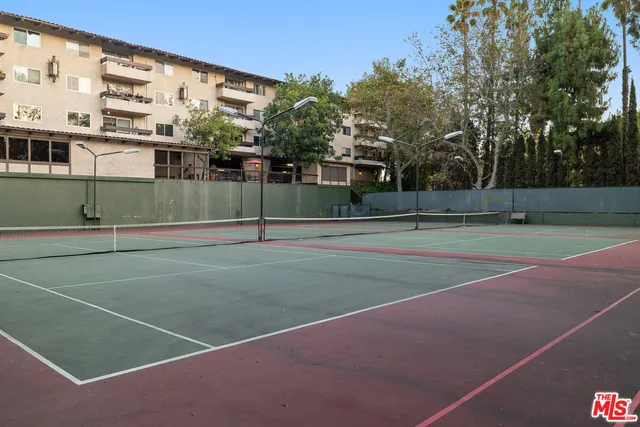 $750,000 | 2700 Cahuenga Boulevard, Unit 3108, Los Angeles, CA 90068