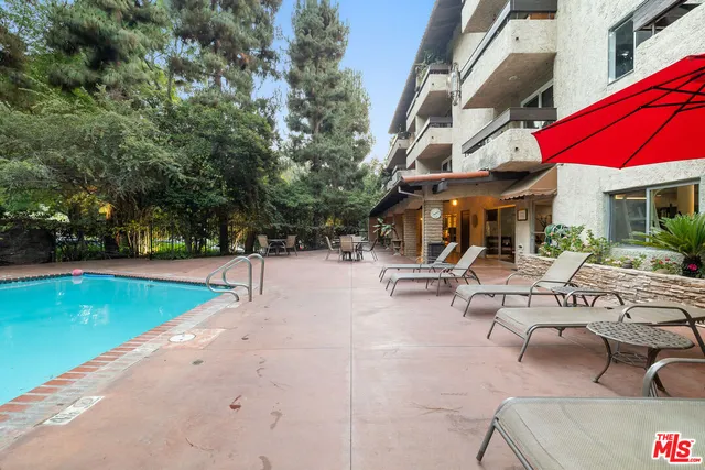 $750,000 | 2700 Cahuenga Boulevard, Unit 3108, Los Angeles, CA 90068