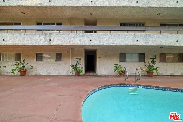 $750,000 | 2700 Cahuenga Boulevard, Unit 3108, Los Angeles, CA 90068