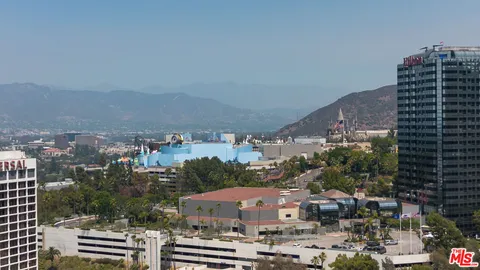 $750,000 | 2700 Cahuenga Boulevard, Unit 3108, Los Angeles, CA 90068