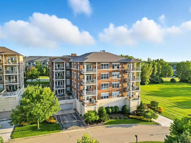 $1,100,000 | 9213 Crosswinds Lane, Verona, WI 53593