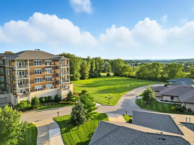 $1,100,000 | 9213 Crosswinds Lane, Verona, WI 53593