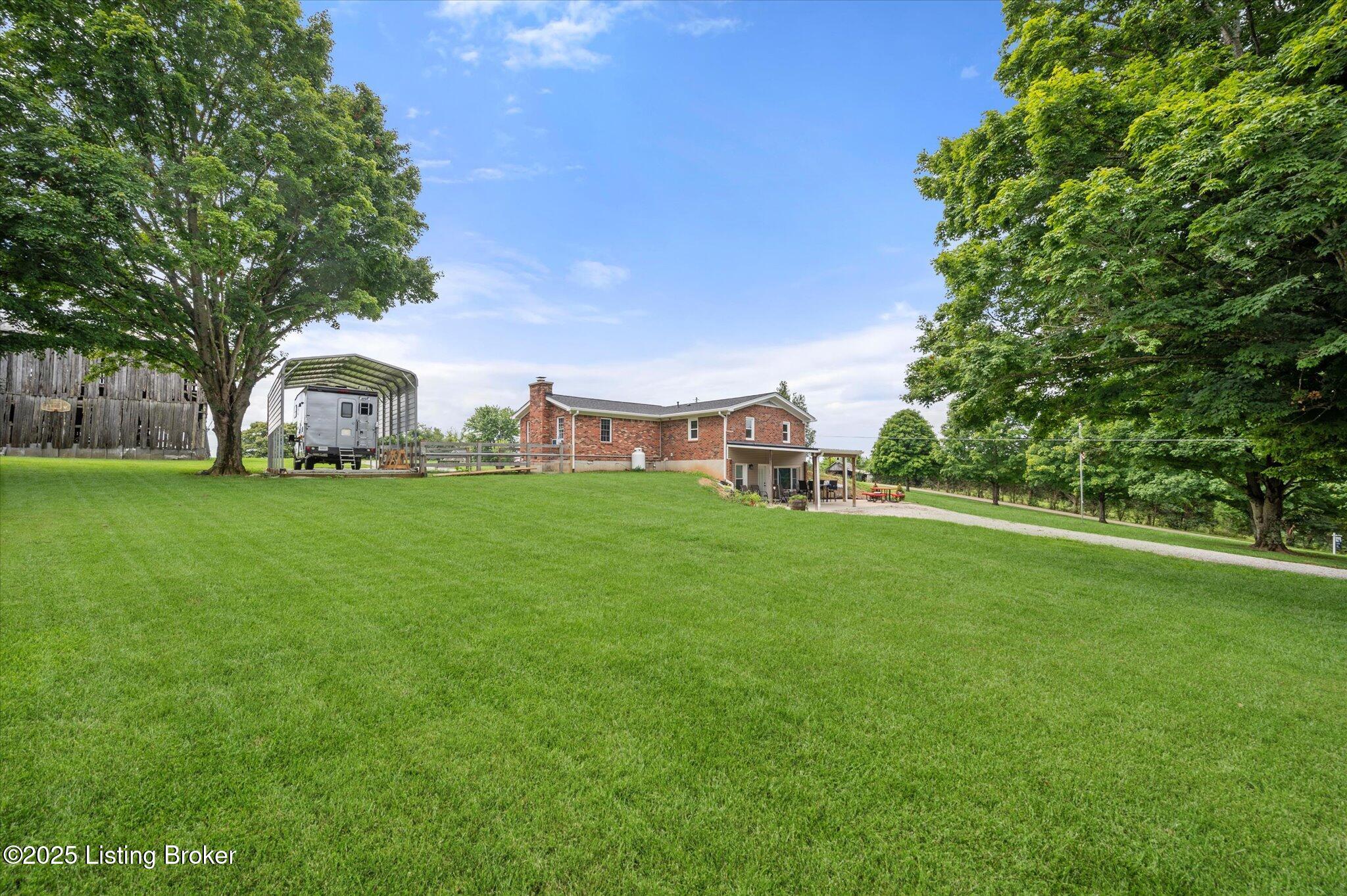 638 Light Lane Shepherdsville, KY 40165 - Photo 42 of 58 080-638 Lights Ln-0091
