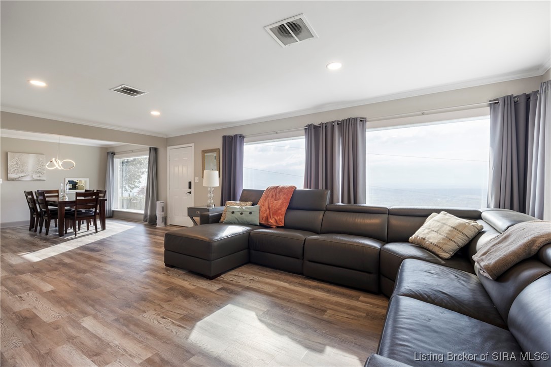 116 Lee Drive Floyds Knobs, IN 47119 - Photo 20 of 40 Living Room overlooks the city