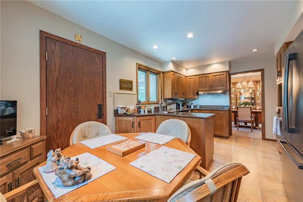 421 Center Church Road McMurray, PA 15317 - Photo 7 of 25 KITCHEN EAT-IN AREA - Eat-in area adjacent to the kitchen for your early morning coffee and casual meals with the family.