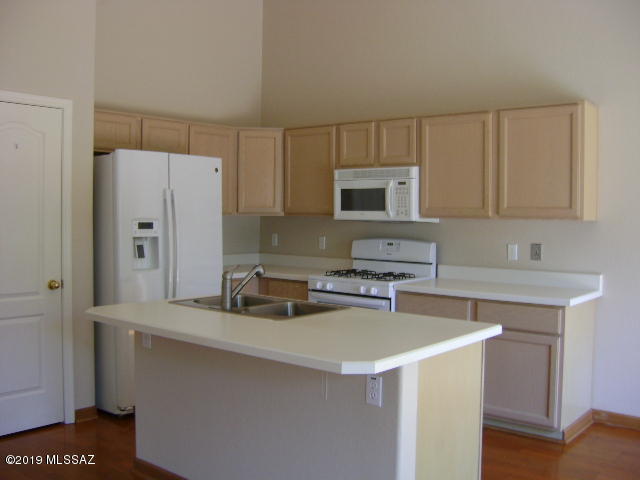 9017 East Rainsage Street Tucson, AZ 85747 - Photo 2 of 15