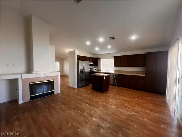 $1,995 | 1966 Windfall Avenue, Henderson, NV 89012