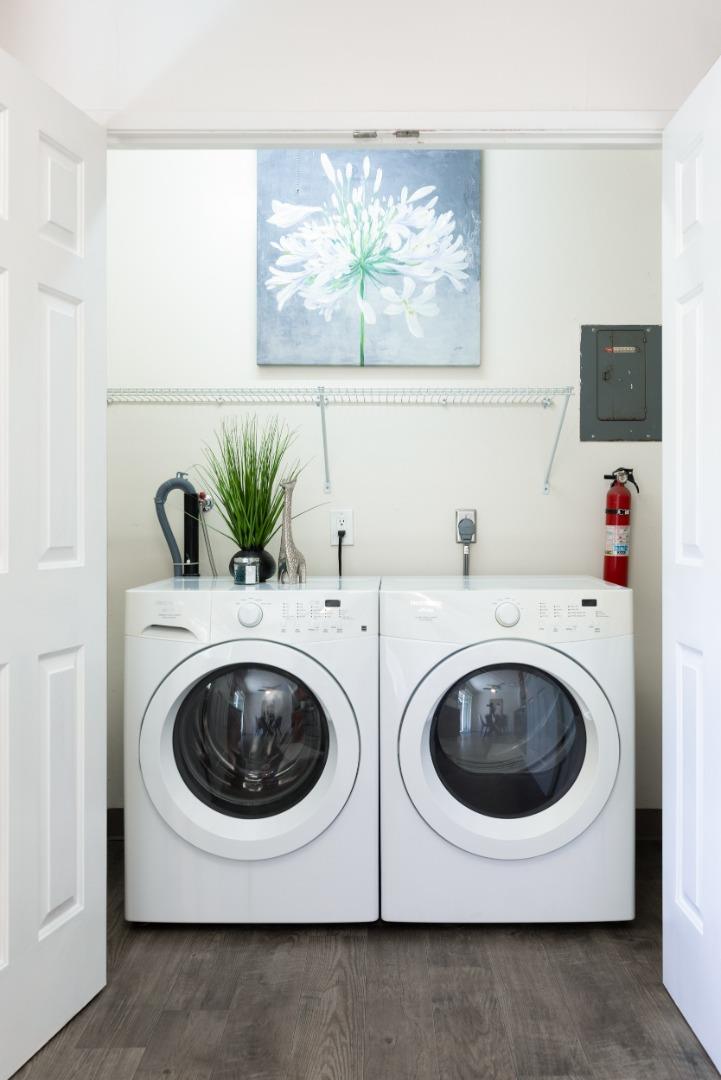 1226 Roxbury Court Santa Clara, CA 95050 - Photo 12 of 35 a utility room with dryer and washer