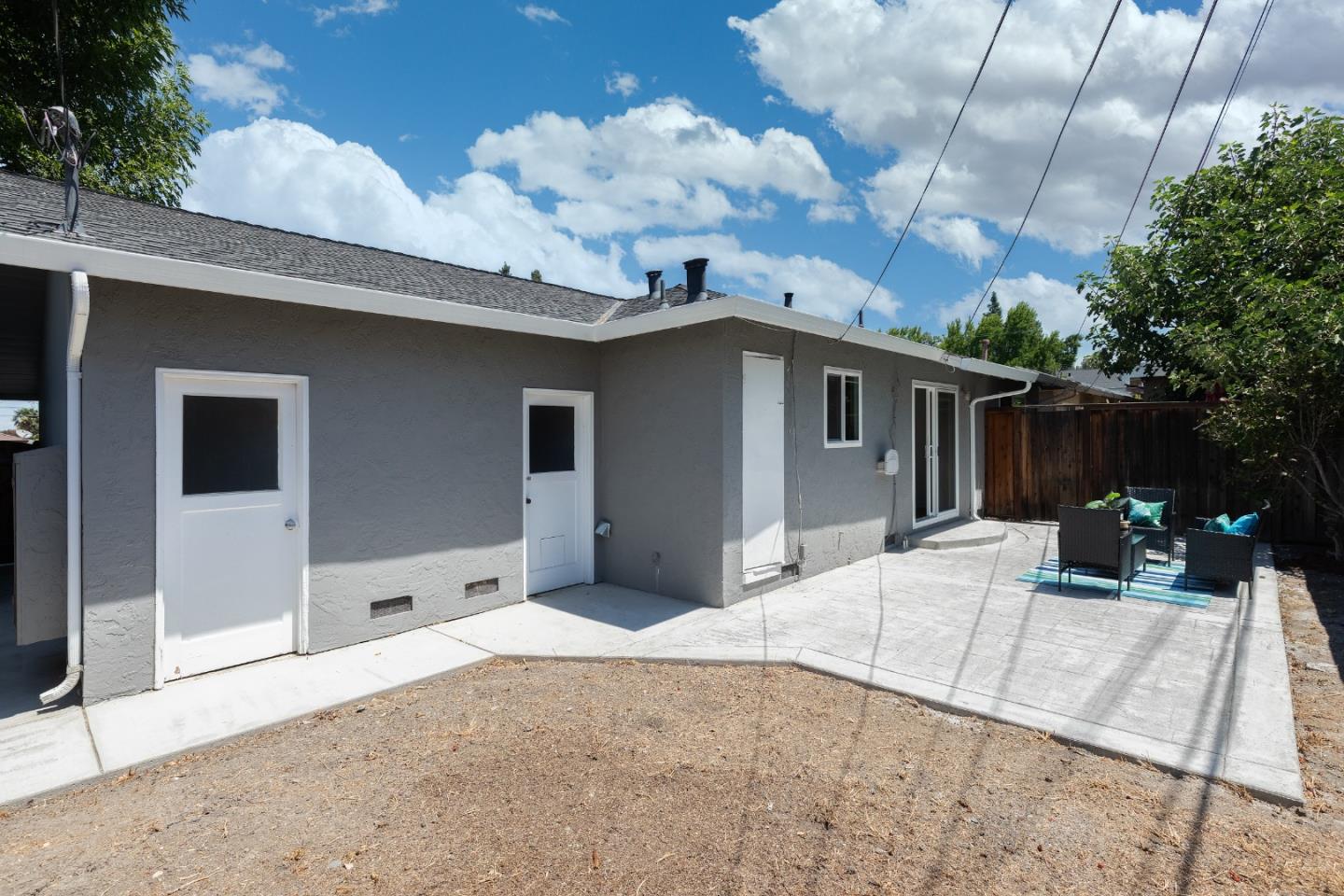 1226 Roxbury Court Santa Clara, CA 95050 - Photo 19 of 35 a view of a house with a patio