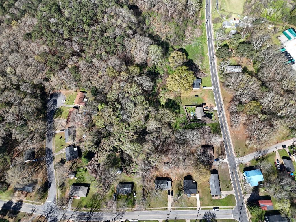 200 West Washington Street Newnan, GA 30263 - Photo 13 of 14 a view of outdoor space and street view