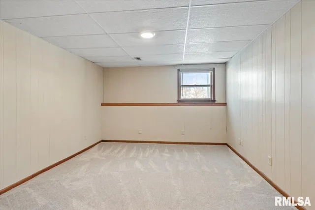 $275,000 | 18 Dean Park Road, Dawson, IL 62520