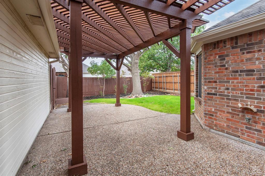 10217 Max Lane Frisco, TX 75035 - Photo 12 of 12 a view of a backyard with a bird bath