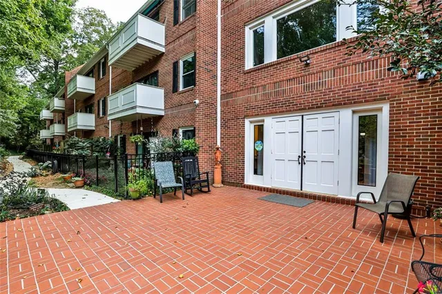 $325,000 | 214 Ridley Howard Court, Decatur, GA 30030