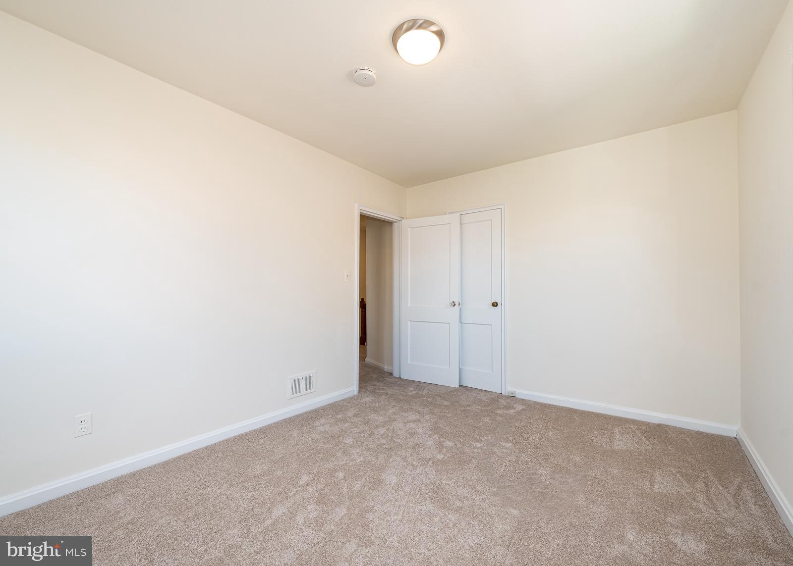 5412 Addington Road Baltimore, MD 21229 - Photo 14 of 21