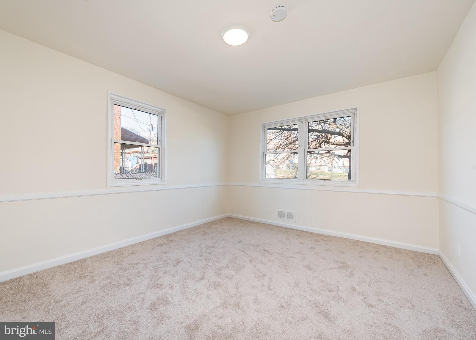 5412 Addington Road Baltimore, MD 21229 - Photo 6 of 21