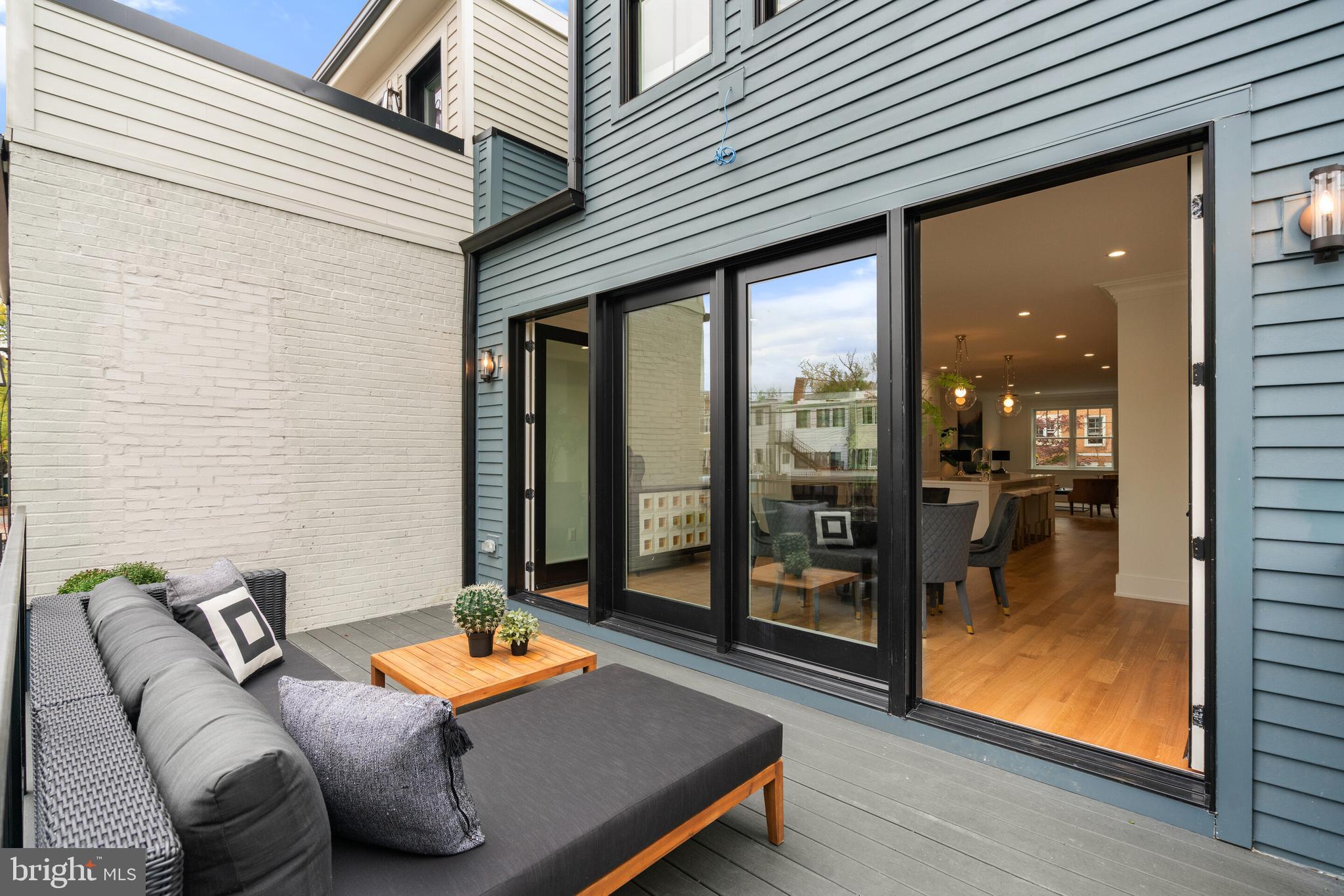 240 10th Street Southeast Washington, DC 20003 - Photo 15 of 47 Step out to your "outdoor living room"