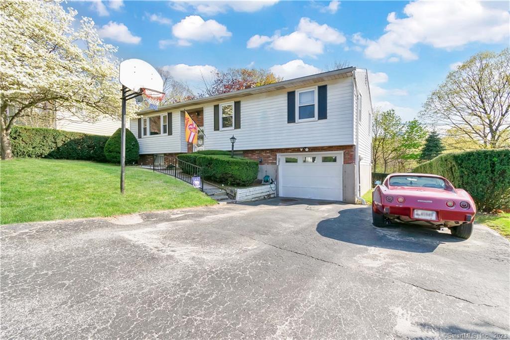 123 Stonybrook Road Waterbury, CT 06705 - Photo 1 of 1 Gallery Image 1
