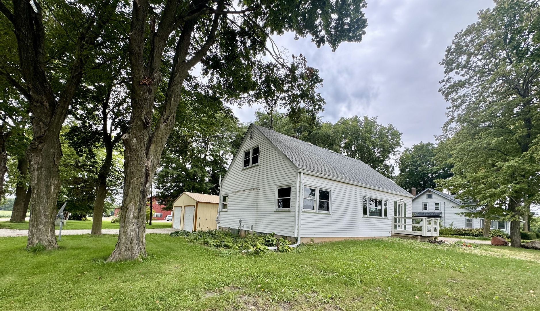 6809 Highway 71 Oswego, IL 60543 - Photo 1 of 20 a view of a house with a yard