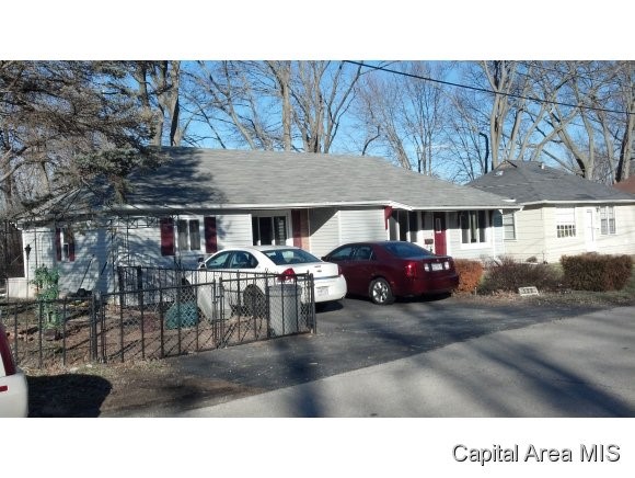 129 Aarup Street Springfield, IL 62703 - Photo 2 of 7