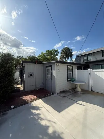 $1,700 | 2606 1st Avenue South, St. Petersburg, FL 33712