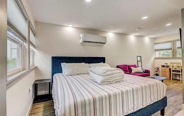 $1,700 | 2606 1st Avenue South, St. Petersburg, FL 33712