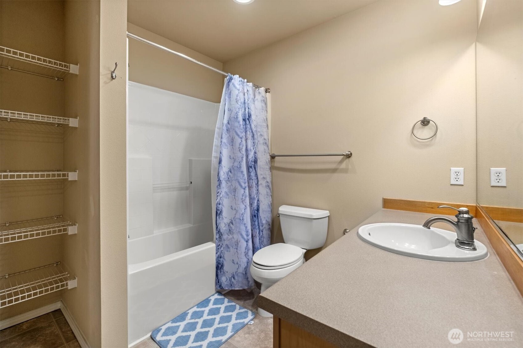 5305 Military Road East, Unit D Tacoma, WA 98446 - Photo 17 of 31