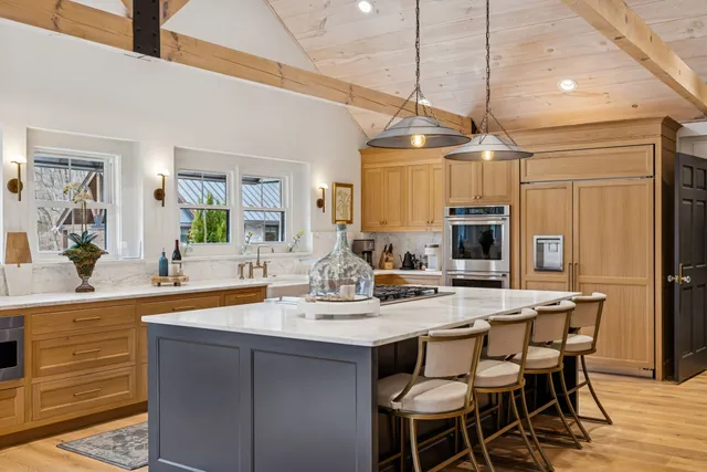 $19,990,000 | 6677 Leipers Creek Road, Columbia, TN 38401