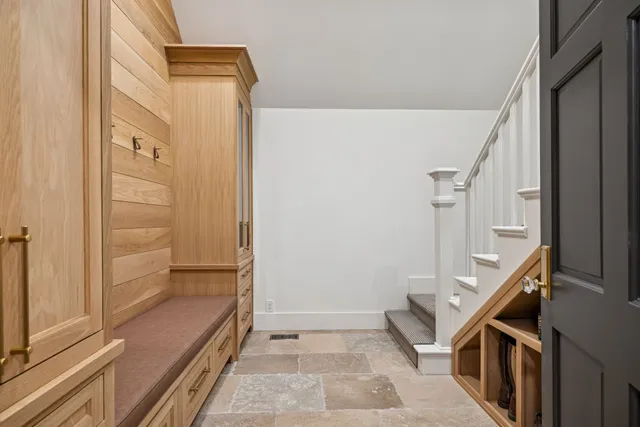 $19,990,000 | 6677 Leipers Creek Road, Columbia, TN 38401