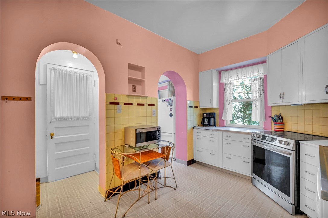 17938 Rosecliff Road Cleveland, OH 44119 - Photo 21 of 48 Gallery Image 21