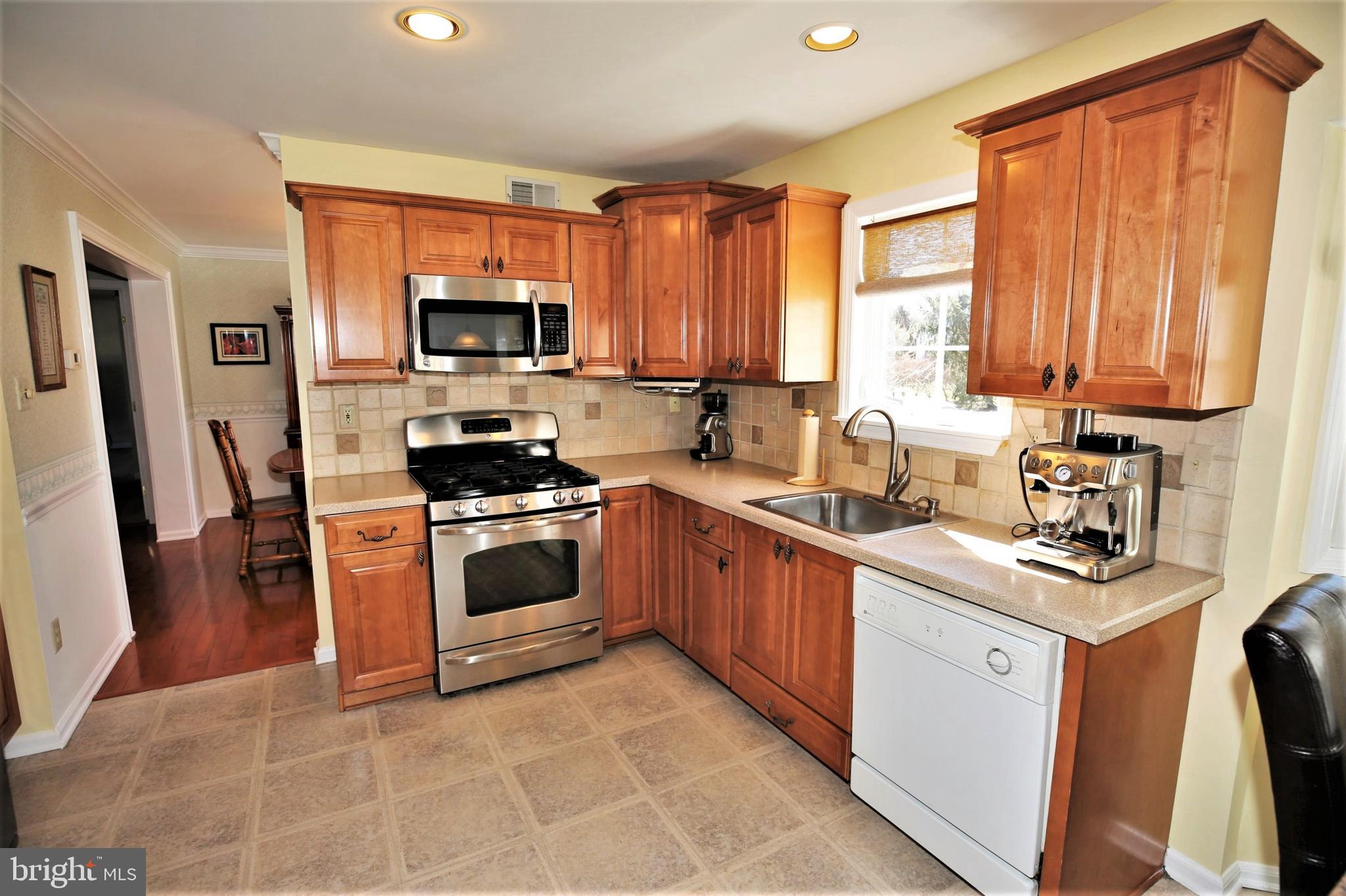 67 Amberfield Road Robbinsville, NJ 08691 - Photo 15 of 60