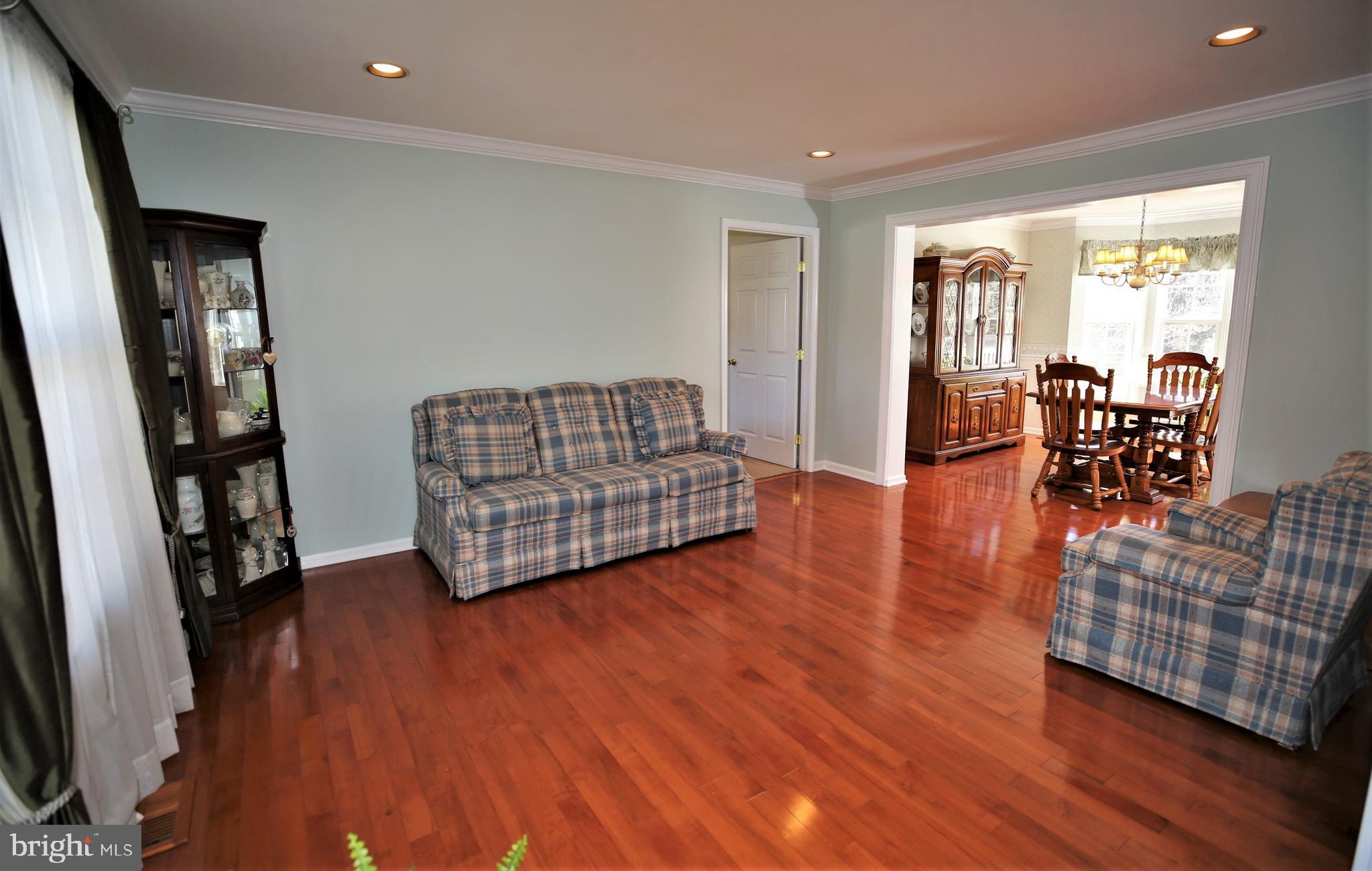 67 Amberfield Road Robbinsville, NJ 08691 - Photo 5 of 60