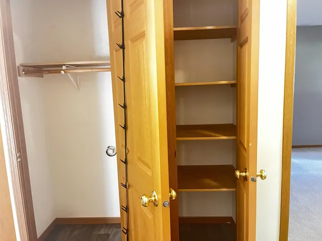 $950,000 | 590 Kelvington Drive, Sun Prairie, WI 53590