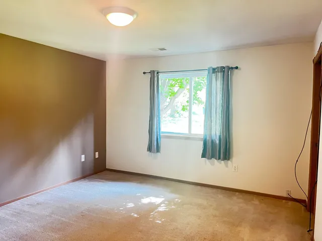 $950,000 | 590 Kelvington Drive, Sun Prairie, WI 53590