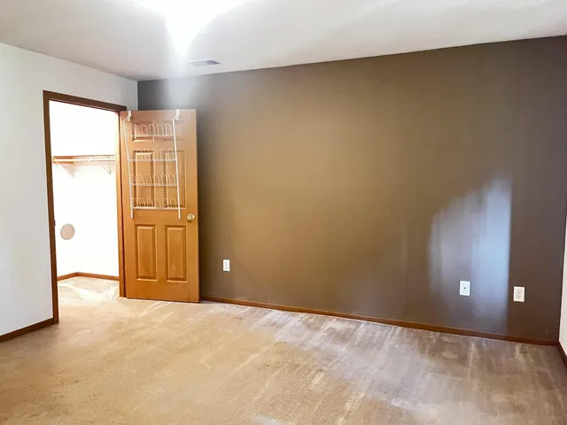 $950,000 | 590 Kelvington Drive, Sun Prairie, WI 53590