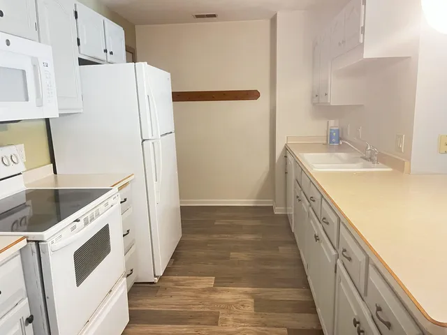 $950,000 | 590 Kelvington Drive, Sun Prairie, WI 53590