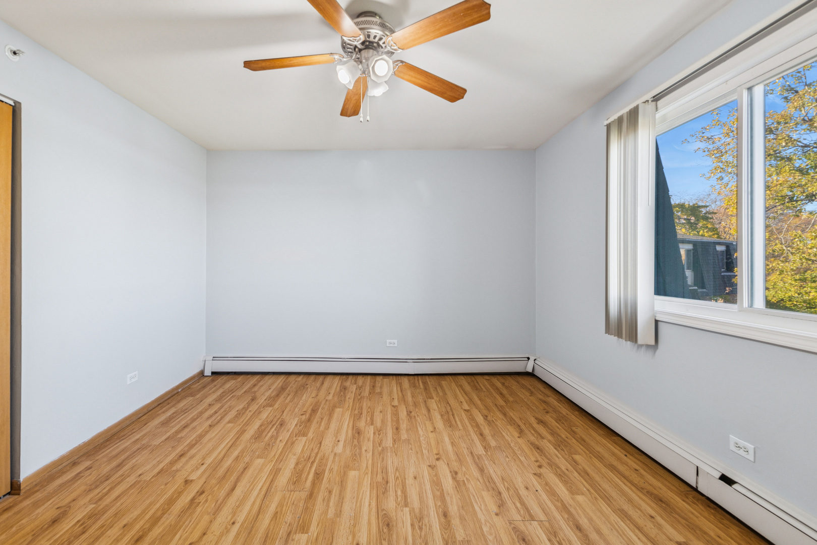 17220 71st Avenue, Unit 11 Tinley Park, IL 60477 - Photo 14 of 20 wooden floor in a room