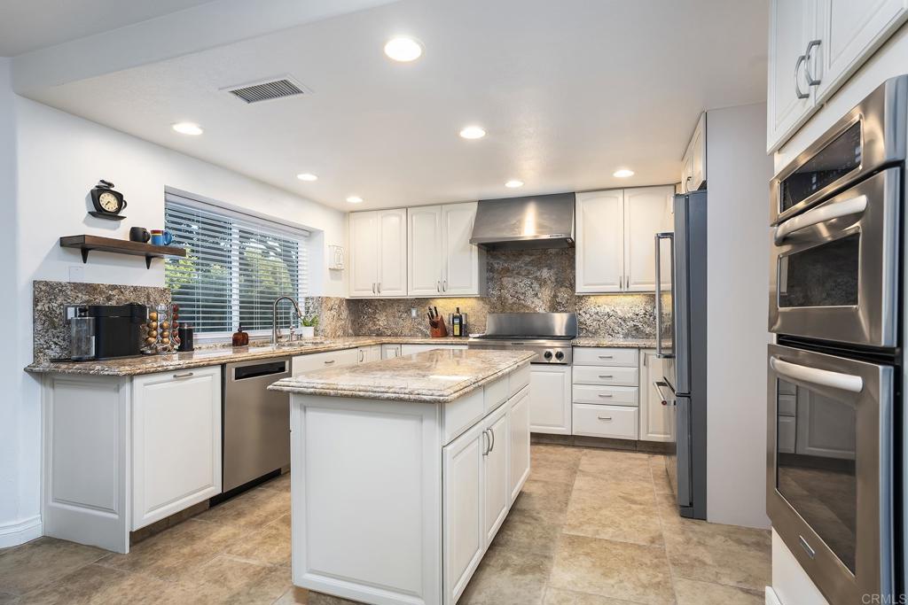 2738 Victoria Circle Alpine, CA 91901 - Photo 16 of 54