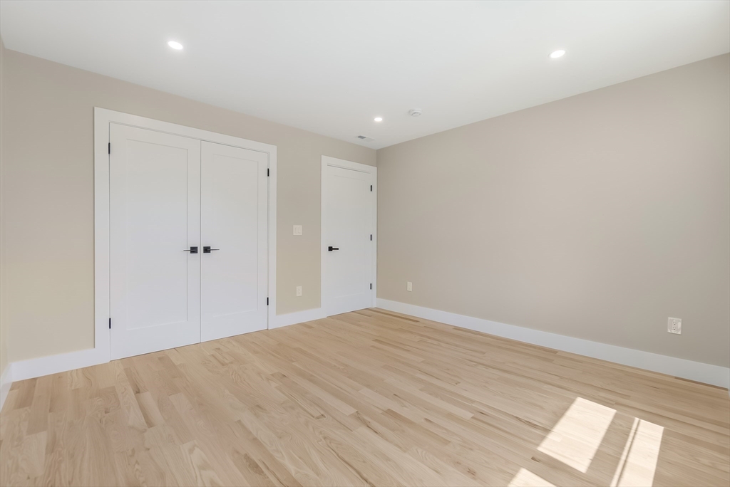 15 Foss Road, Unit A Framingham, MA 01702 - Photo 21 of 36